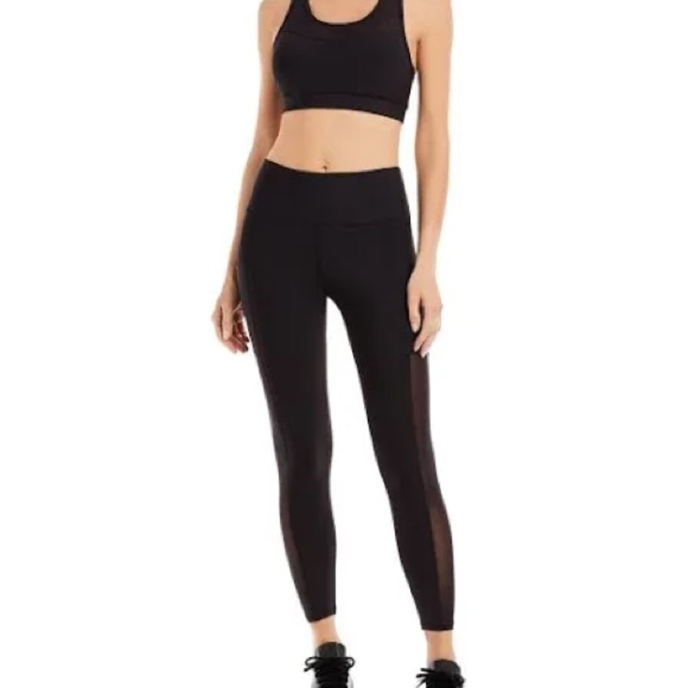 (B10)‎ Bloomingdale’s Aqua Black Leggings pocket sheer sides, Size Medium, NWT